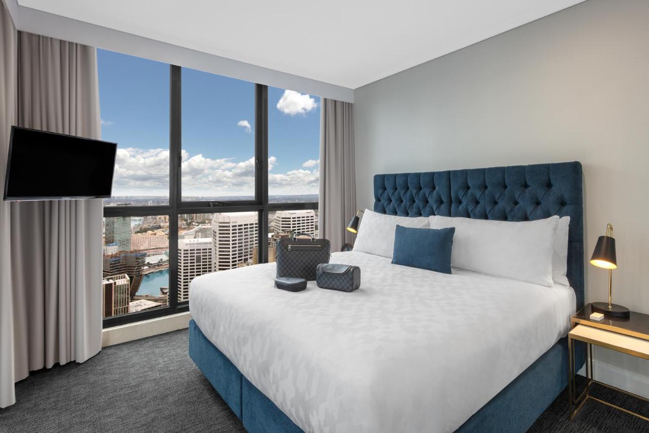 Meriton Suites Pitt Street, Sidney Dış mekan fotoğraf A bedroom at the hotel